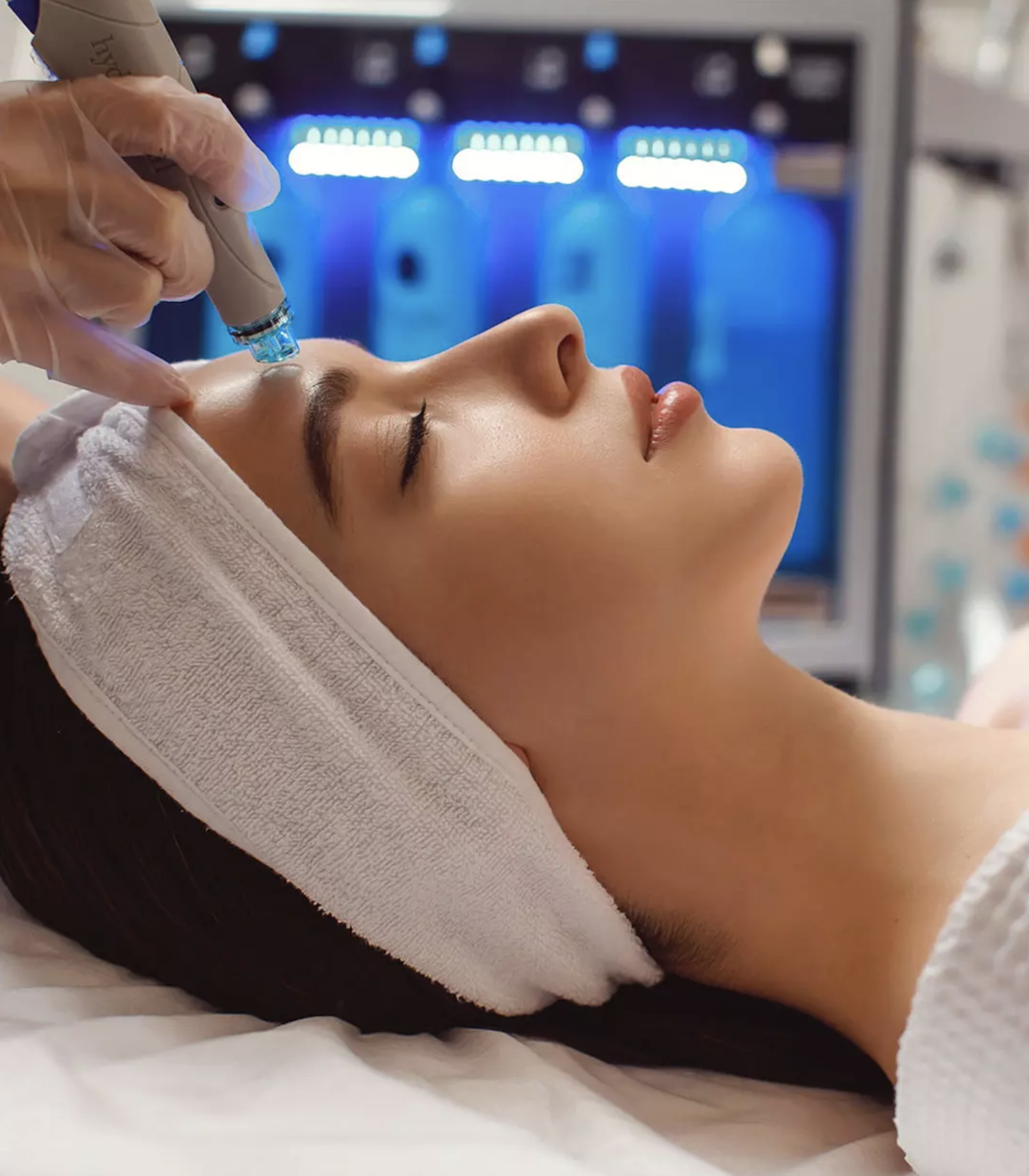 Hydrafacial & Peeling